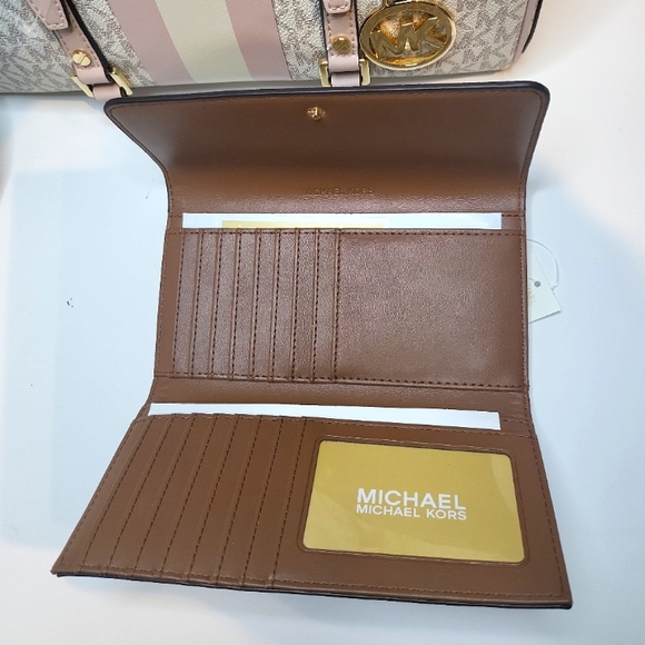 🌺MICHAEL KORS🌺 Bedford Legacy MD Duffle Sarchel/Shoulder Bag  & Trifold wallet - Picture 13 of 15